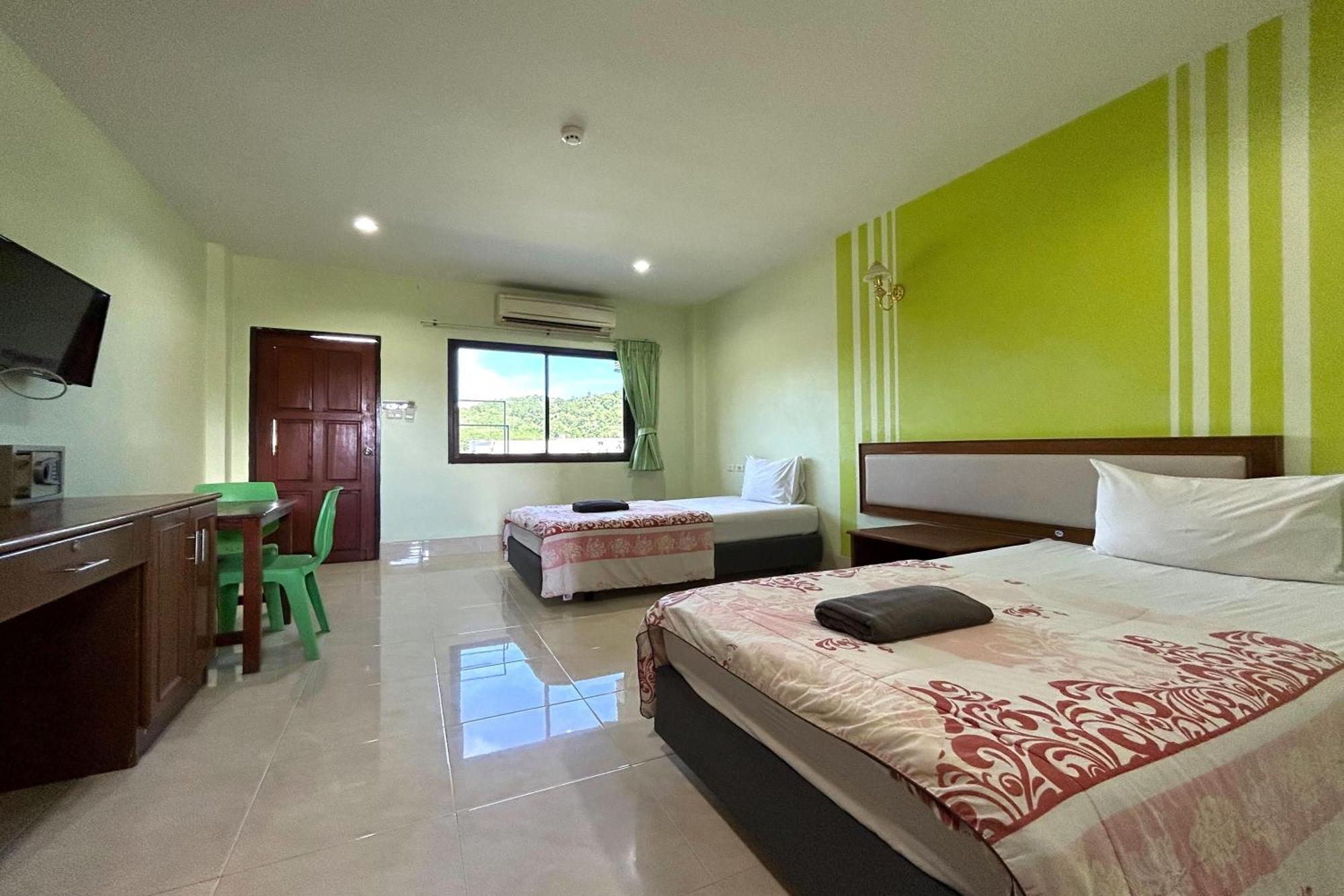 Sb Park Mansion Hotel Phuket Exterior photo